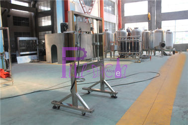 Maszyna do etykietowania butelek 3000BPH Funkcja gorącego wiatru Łatwa regulacja wysokości