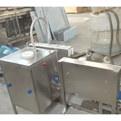 Plastikowa beczka 5-litrowa maszyna do napełniania wodą Automatyczna maszyna do pakowania w folię termokurczliwą