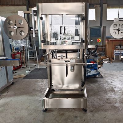 Plastikowa beczka 5-litrowa maszyna do napełniania wodą Automatyczna maszyna do pakowania w folię termokurczliwą