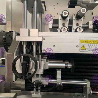 Fotoelektryczny rękaw termokurczliwy PVC PET z płaskimi butelkami Maszyna do etykietowania naklejek