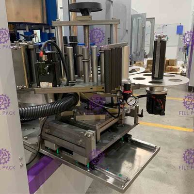 Obrotowa naklejka samoprzylepna Maszyna do etykietowania butelek szklanych piwa do pojedynczej etykiety