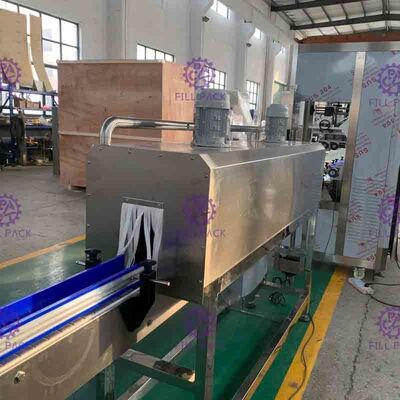 Półautomatyczna maszyna etykietująca 3000BPH z regulatorem temperatury / silnikiem obiegu powietrza