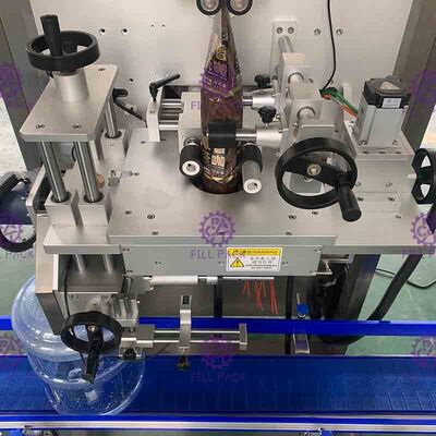 Galonowa rękawka na butelkę Etykietowanie termokurczliwe / Aplikator etykieciarki / Maszyna / Sprzęt / Linia / Zakład / System / Jednostka