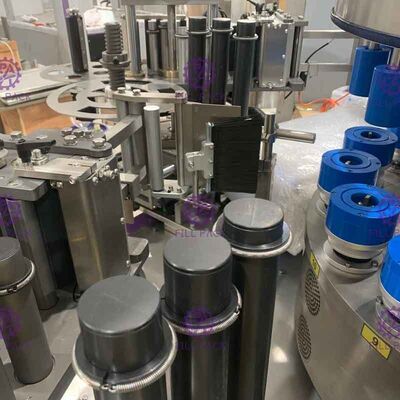 Etykieta samoprzylepna z dwiema głowami z podwójną szyjką na szyję Etykietowanie / Etykieciarka / Sprzęt / Linia / Zakład / System / Jednostka