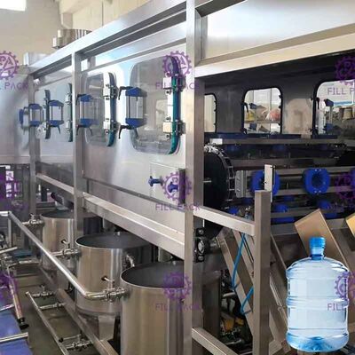 Automatyczna 5-litrowa maszyna do napełniania wodą 450 BPH plastikowych big cap