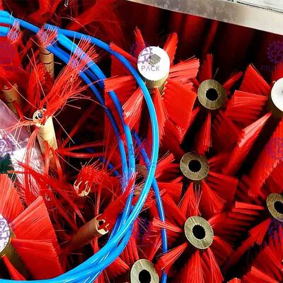 Podwójna głowica półautomatyczna maszyna do czyszczenia butelek szklanych do napełniania napojów linii