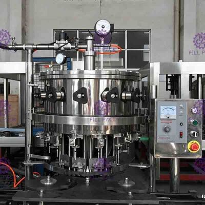 Liniowy typ urządzenia do butelkowania napojów bezalkoholowych 0.25L - 2.5L do butelki z tworzywa sztucznego
