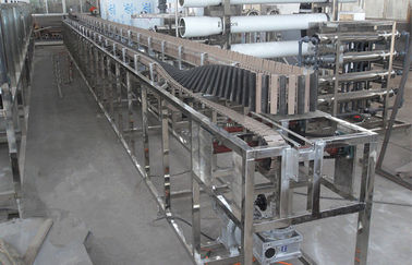 Plastikowe butelki Napełniarka oleju Elektryczny sterylizator butelkowy Szerokość przenośnika 220mm