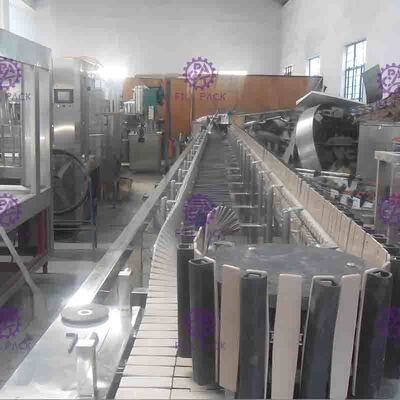 Odwrotny system sterylizacji Butelka PET z regulowaną prędkością przenośnika