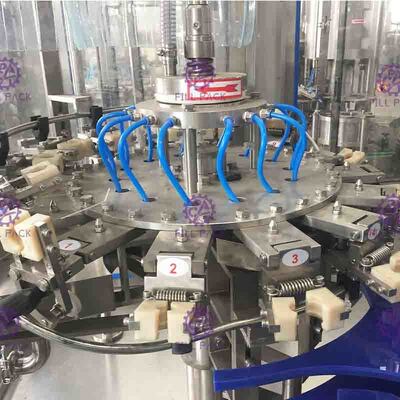 PET Plastikowe szkło 3 w 1 Monoblok Gaz Napój Napój Woda Butelka wina Maszyna do napełniania / Sprzęt / Roślina / Syst