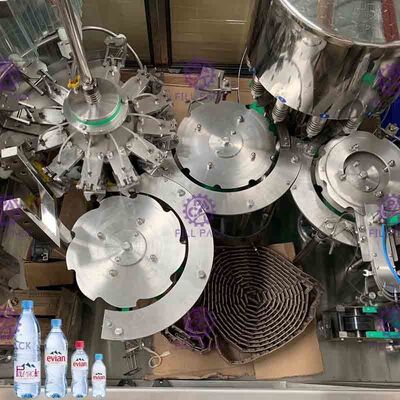 Automatyczna maszyna do napełniania wodą butelkowaną 3 w 1 Ekran dotykowy PLC 12 głowic