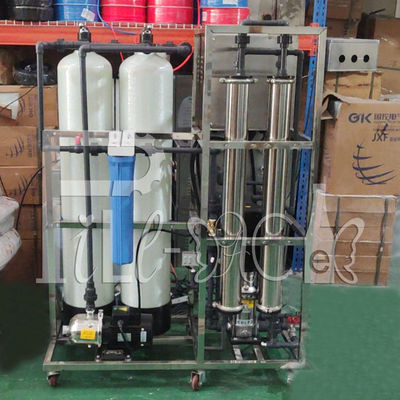 Monoblokowa odwrócona osmoza 500LPH maszyna do uzdatniania wody pitnej RO z filtrem FRP