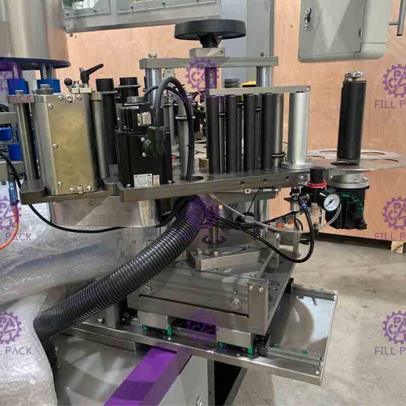 Etykieta samoprzylepna z dwiema głowami z podwójną szyjką na szyję Etykietowanie / Etykieciarka / Sprzęt / Linia / Zakład / System / Jednostka