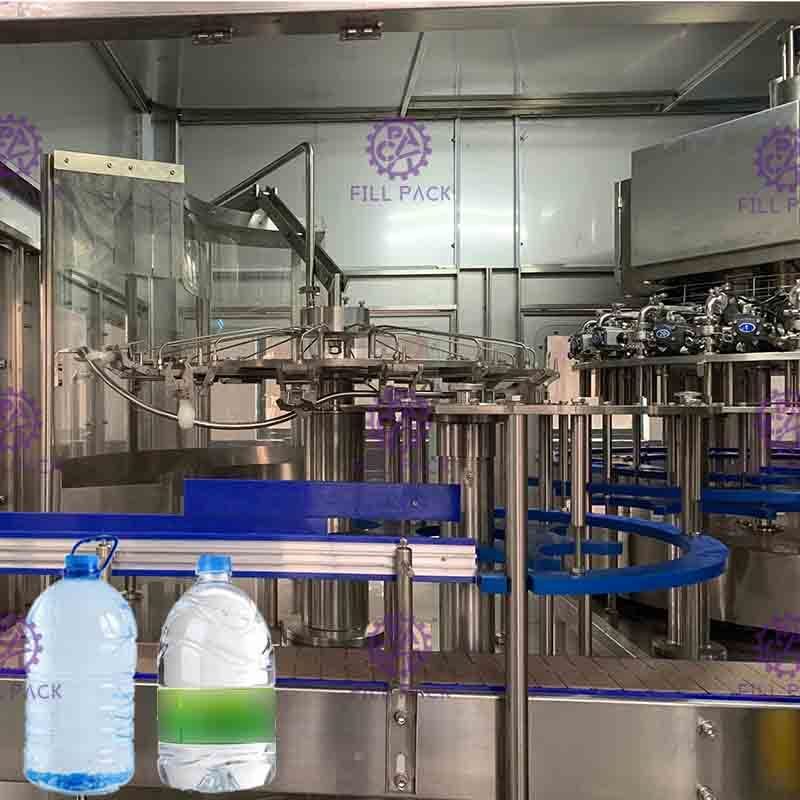 W pełni automatyczna instalacja do napełniania wodą 3 w 1 do butelek PET 4,5L / 5L