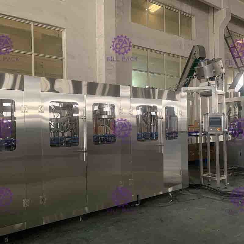 32 - 32 - 10 Maszyna do napełniania butelek z automatycznym podajnikiem nakrętek aluminiowych